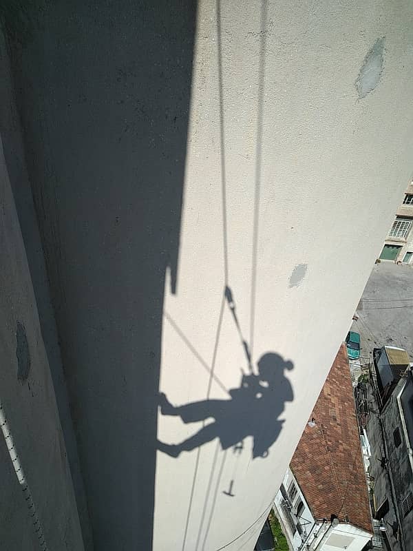 cordiste en intervention à Marseille